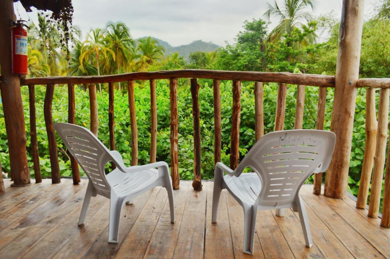 The Mompe Beach Hostal La Poza Екстериор снимка