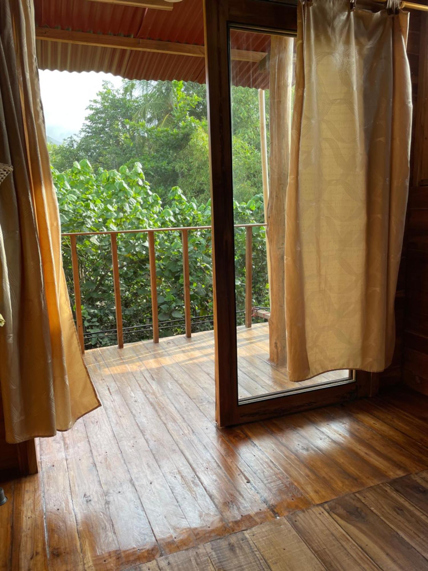 The Mompe Beach Hostal La Poza Екстериор снимка