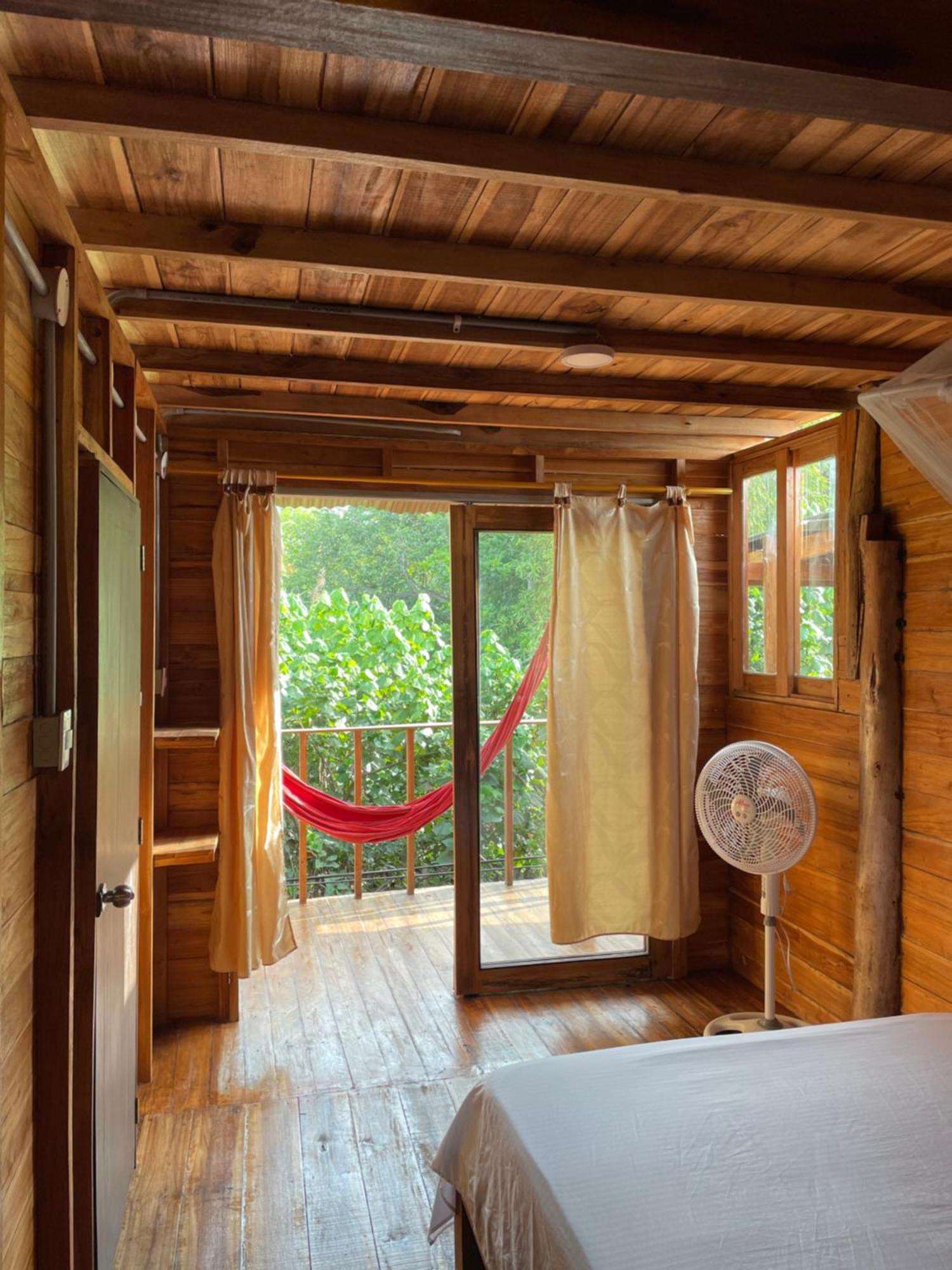 The Mompe Beach Hostal La Poza Екстериор снимка