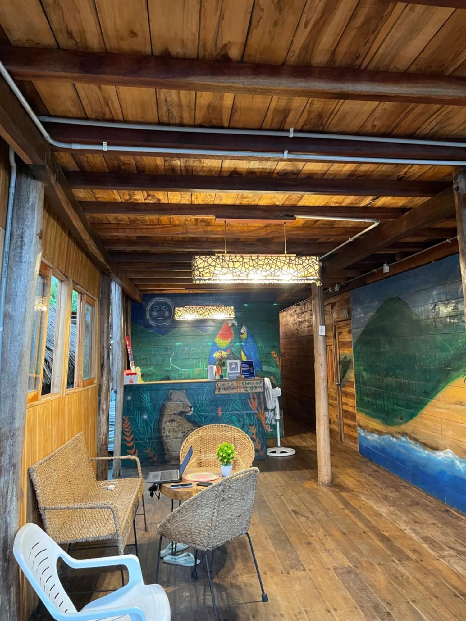 The Mompe Beach Hostal La Poza Екстериор снимка