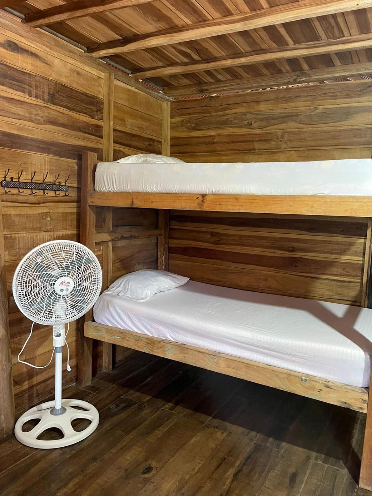 The Mompe Beach Hostal La Poza Екстериор снимка