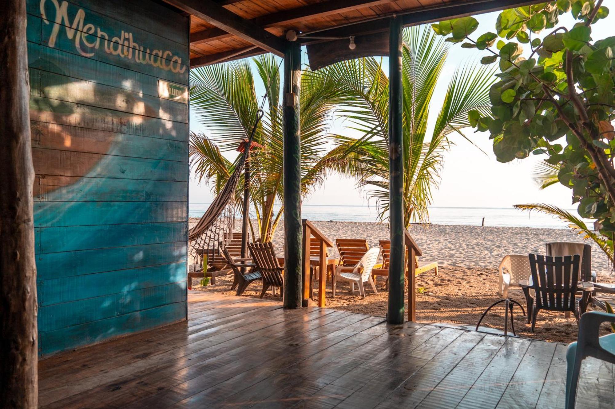 The Mompe Beach Hostal La Poza Екстериор снимка